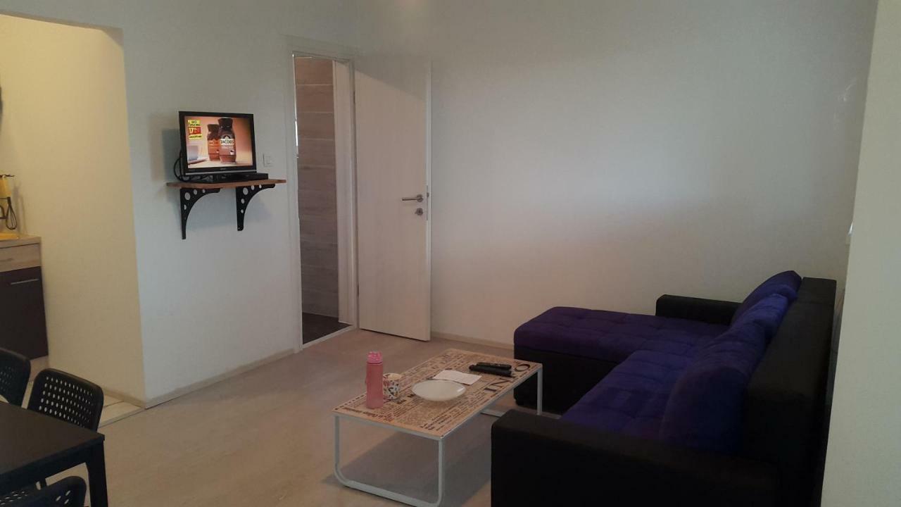 באסקה Apartments Katarina מראה חיצוני תמונה